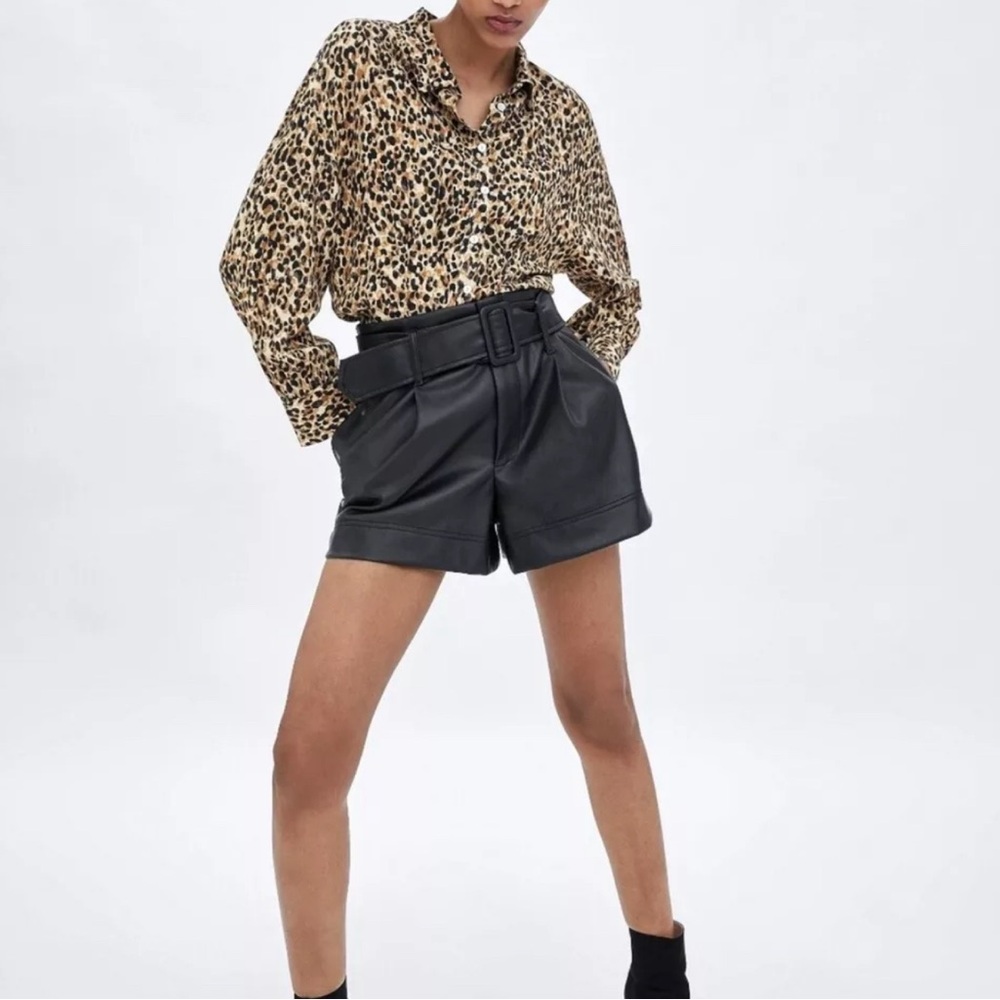 Zara Leopard Cheetah Print Button Down Top (Size M)
